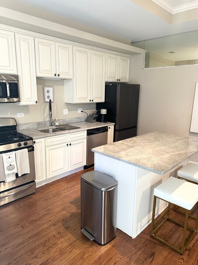 Photo - 212 W Washington St Unit 1002