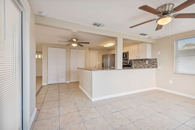 Photo - 3525 Umber Rd