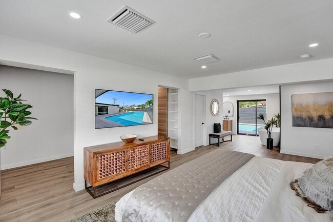 Photo - Northeast 18th Terrace, Fort Lauderdale, FL 33308 - 3 BR 3 BA single-family home