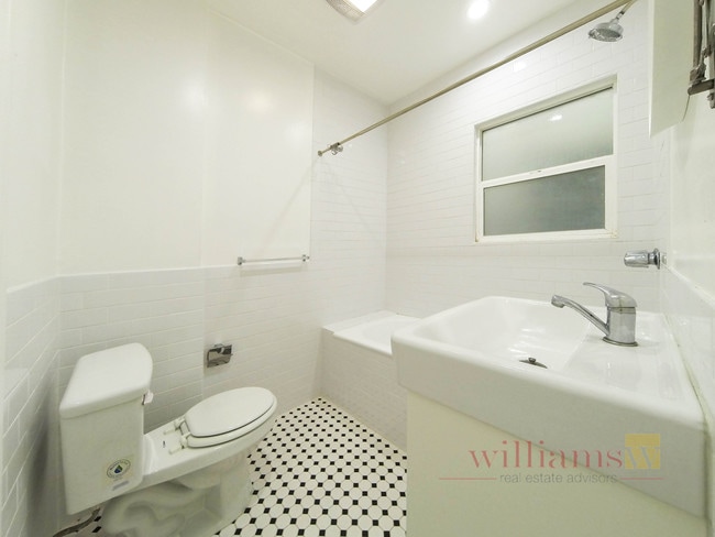 Photo - 2050 Dracena Drive