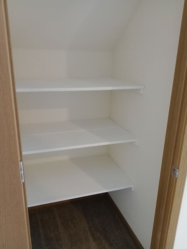 Photo - 707-707 Glenstone Dr Unit 705 Glenstone Drive