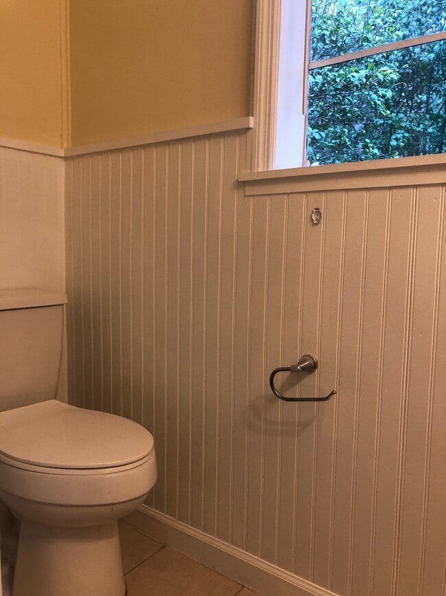 Photo - 300 Catherine Ave