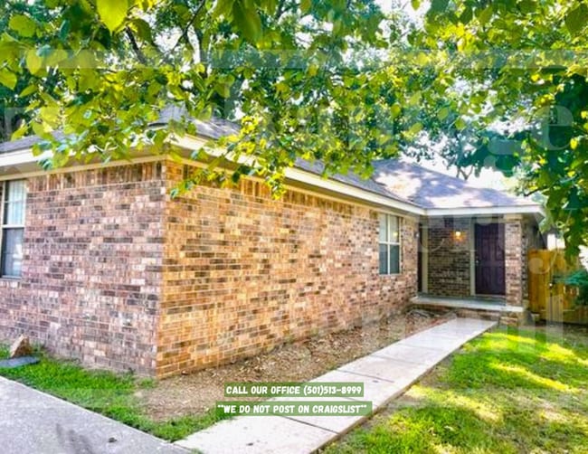 Building Photo - Showings Available!