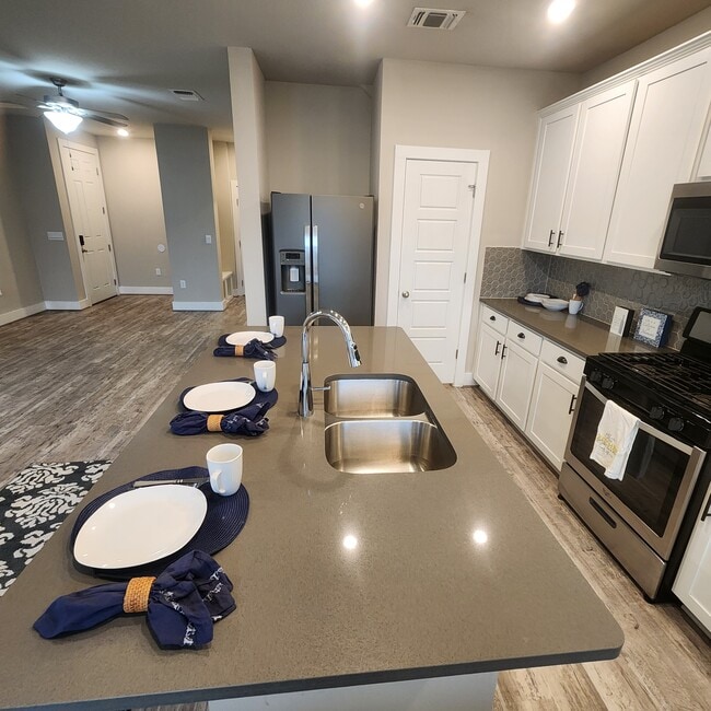 Photo - 7506 Burnham Pl