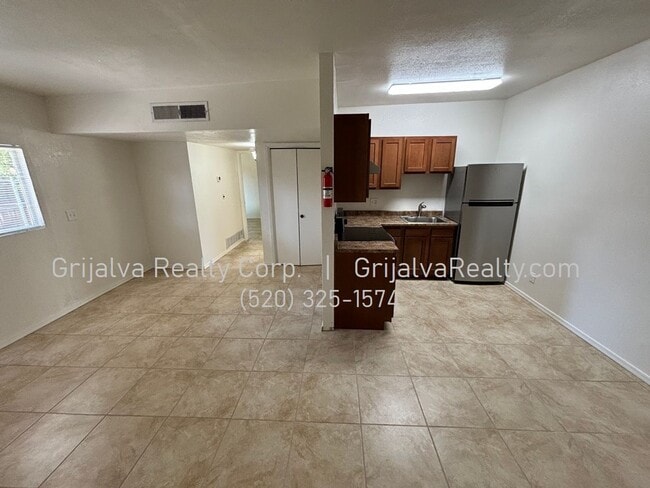 Photo - 2415 N Geronimo Ave Unit C