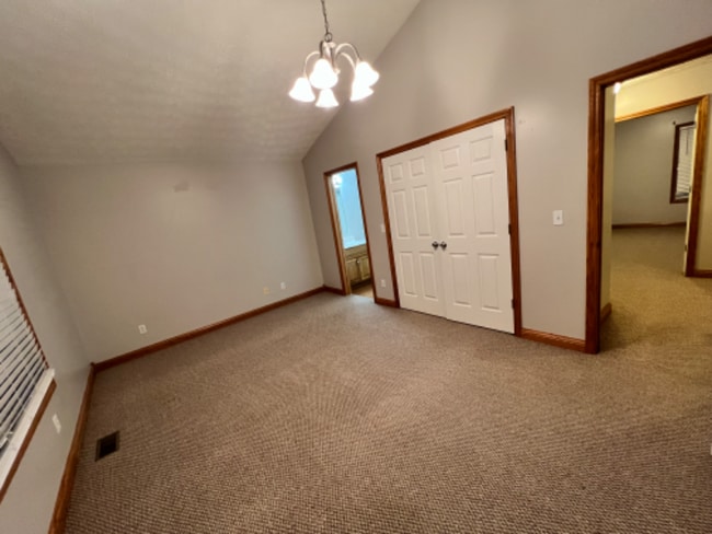Photo - 9 Seneca Ct