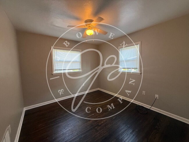 Photo - "Charming 2-Bedroom retreat in Toledo