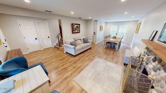 Photo - 30621 Sandtrap Dr