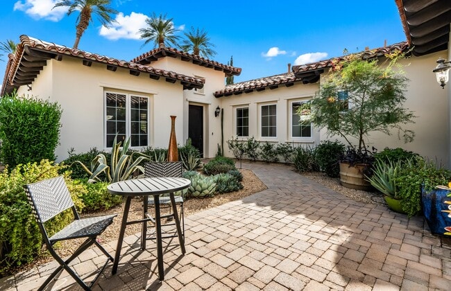 Building Photo - 56738 Palms Dr Rental