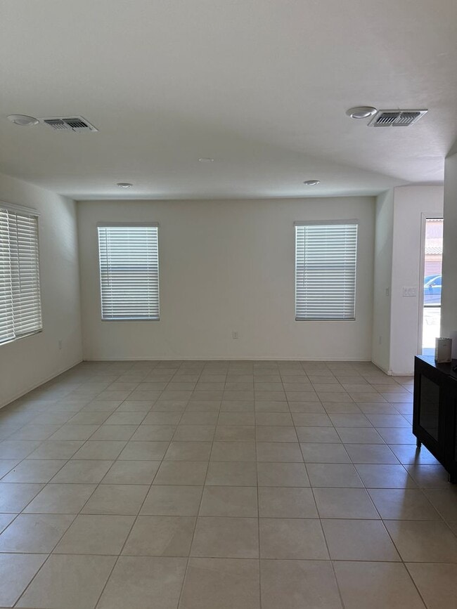 Photo - Modern 4-Bedroom Home Built in 2023 – Prime Tucson Location