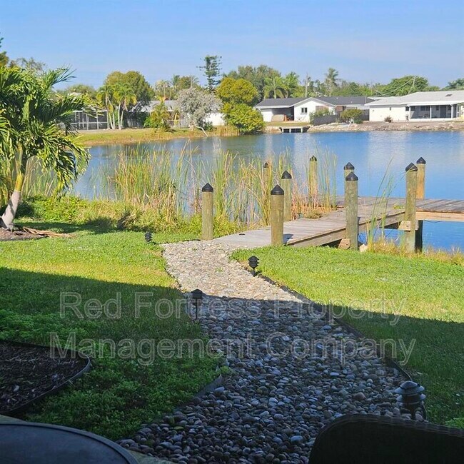 Photo - 15930 Lake Candlewood Dr