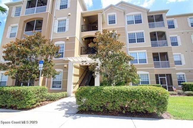 1626 Peregrine Cir Unit 302