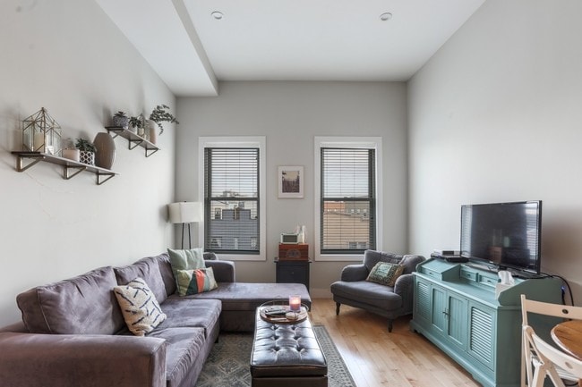 Photo - 1033 Flushing Ave