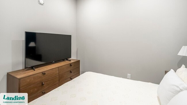 Photo - 600 19th St N Unidad 209