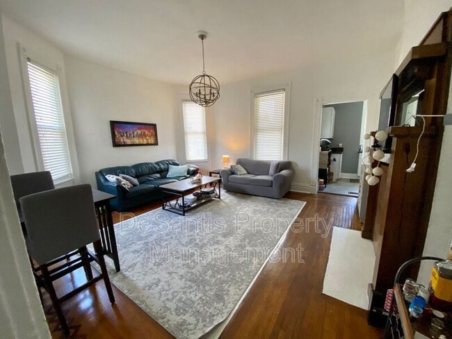 Photo - 5730 Holden St Unit Apartment #1