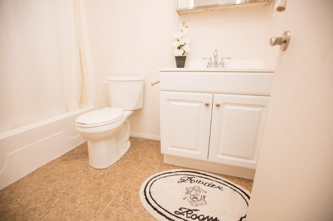 Photo - 2647 Eastgate Rd Unidad 2560-11