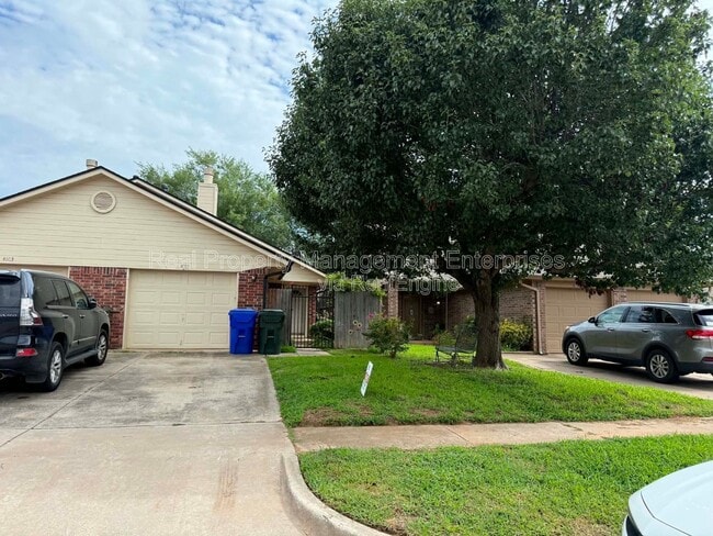 Building Photo - 4101 Heritage Pl Dr