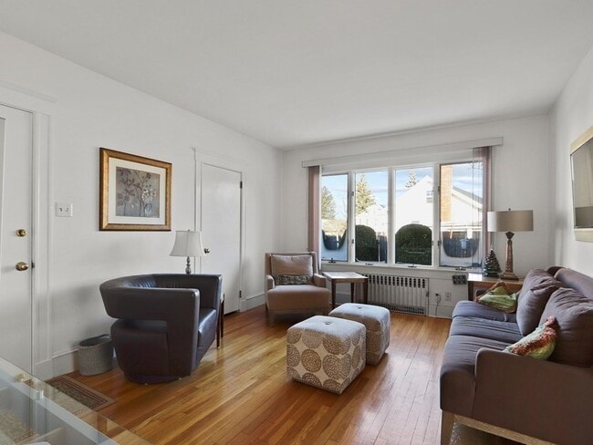 Photo - 116 Tolman St Unidad 116