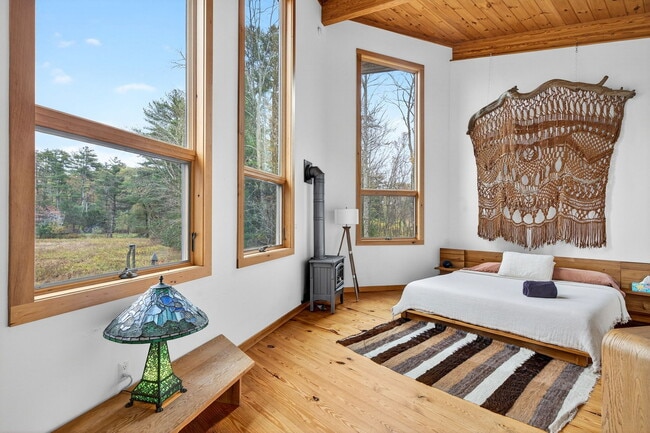 Photo - 106 Mountain Laurel Ln