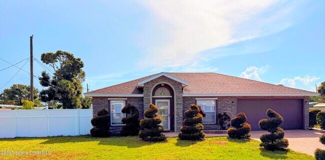 Photo - 2075 4th Ave SW