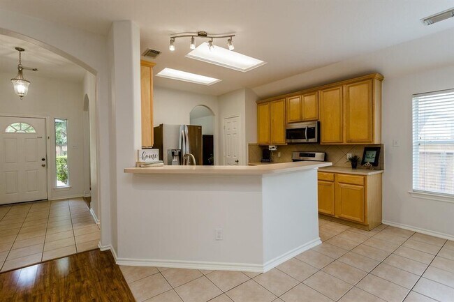 Photo - 8710 Indian Maple Dr