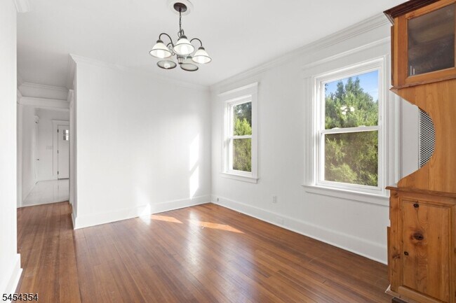 66 Watson Ave Unit 2
