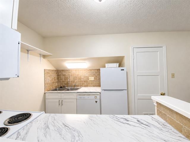 Photo - 910 Hillside Beach Dr
