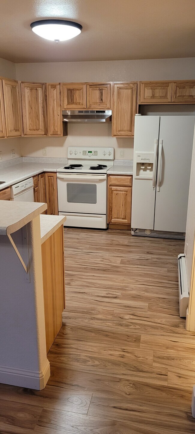 Photo - 145 Caywood Ct