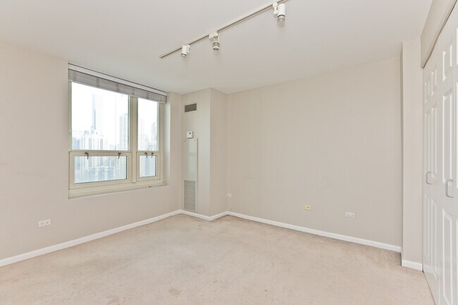 Photo - 345 N La Salle Dr Unit 4302