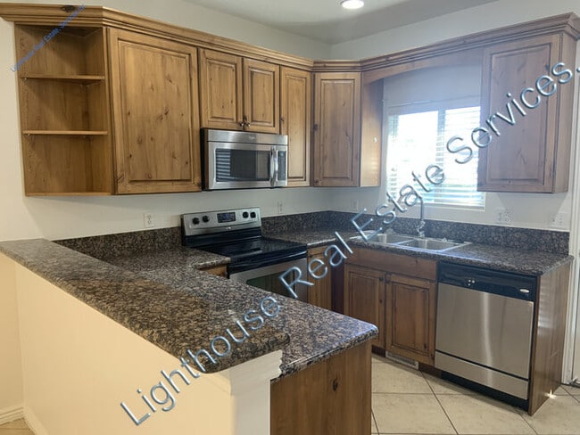 Photo - Fantastic Murray 3 Bedroom Townhome!