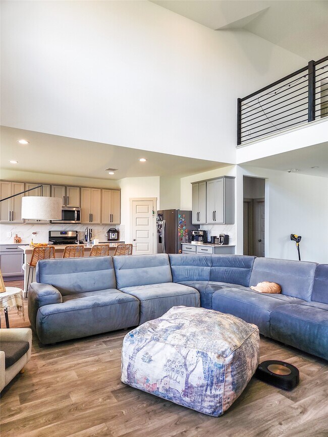 Photo - 7219 Sunbreeze Ln