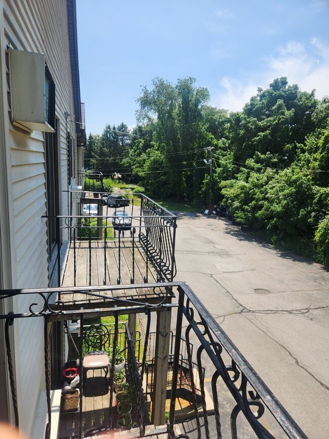 Photo - 355 Pawtucket Blvd