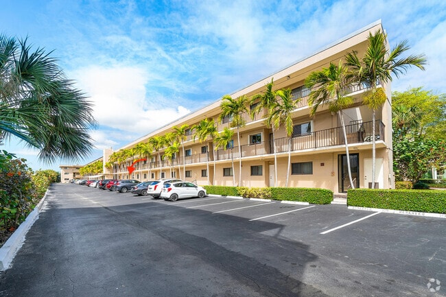 Building Photo - 3605 S Ocean Blvd Unit 129 C Rental