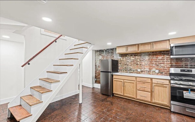 Photo - 1222 Chancellor St Unidad A