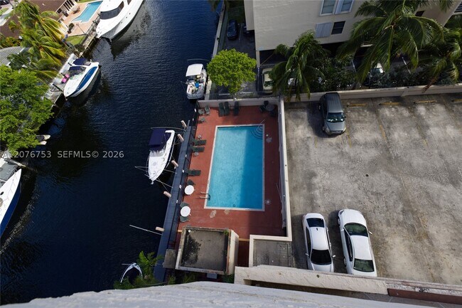 Photo - 806 N Miami Beach Blvd Unit 806