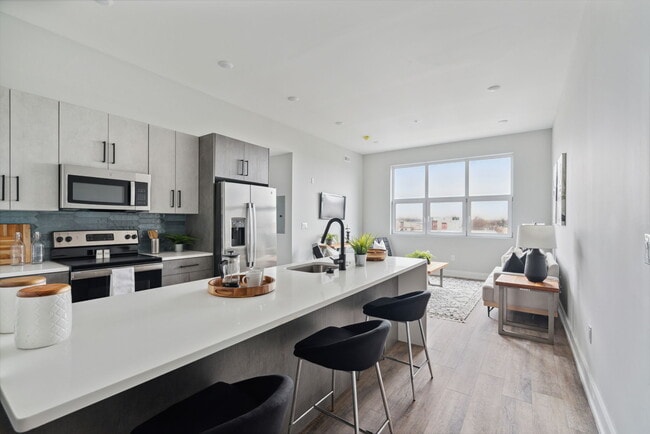 Photo - The Washington