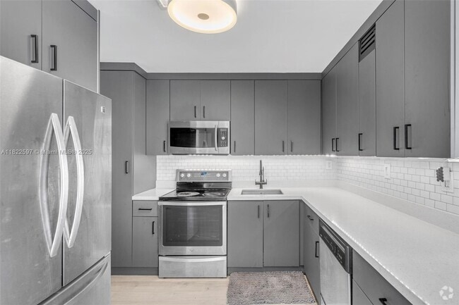 Building Photo - 6900 Bay Dr Unit 11F Rental