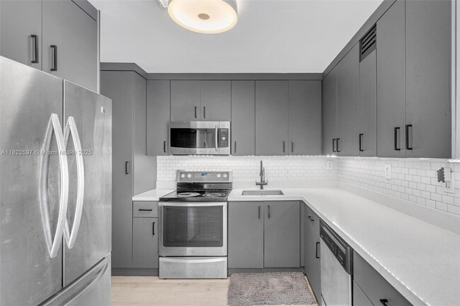 Photo - 6900 Bay Dr Unidad 11F Rental
