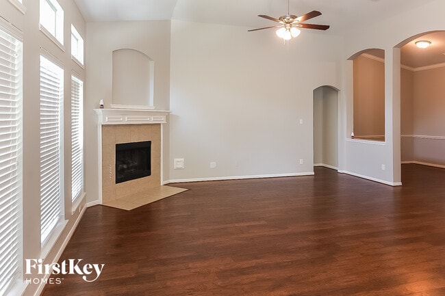 Photo - 16115 Fleethaven Ln