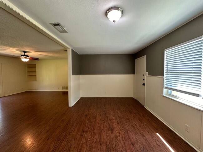 Photo - Charming 3 Bedroom in South Tyler!