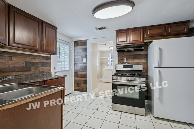 Photo - 916-916 Hagan Ave Unit 916 Hagan Ave