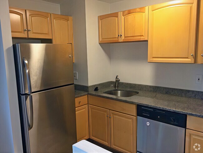 Building Photo - 175 Trapelo Rd Unit 37 Rental