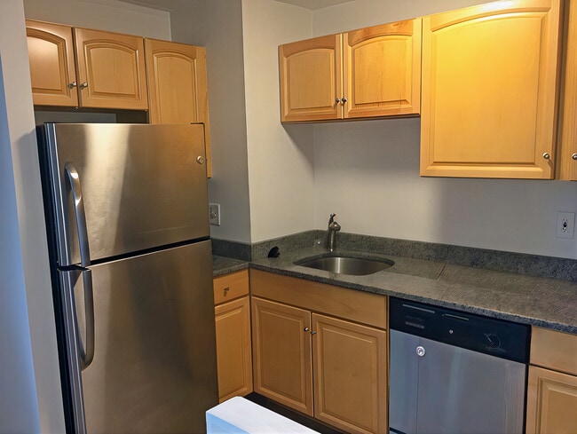 Building Photo - 175 Trapelo Rd Unit 21