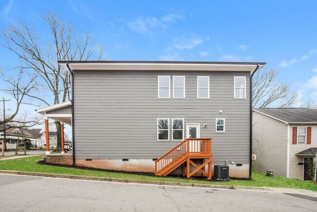 Close to Downtown Durham Brand New Construction