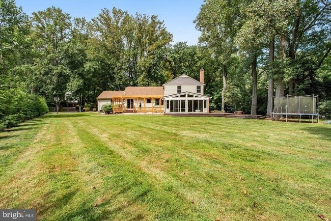 Photo - 931 Welham Green Rd