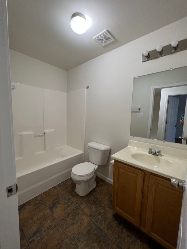Photo - Beautiful Home on 5 Acres just north of Wa... Unit 11429 High Plains