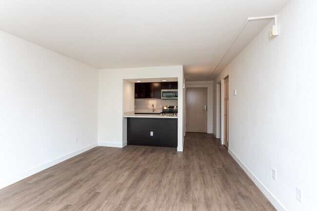 1BR, 1BA - 2-6G