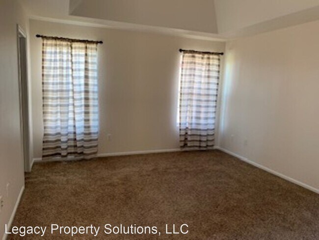 Photo - 4 br, 3 bath House - 2074 Canyon Dr.