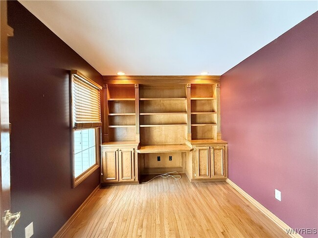 Photo - 175 Crown Royal Dr