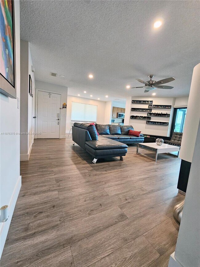 Photo - 3483 Emerald Oaks Dr Unit 1701